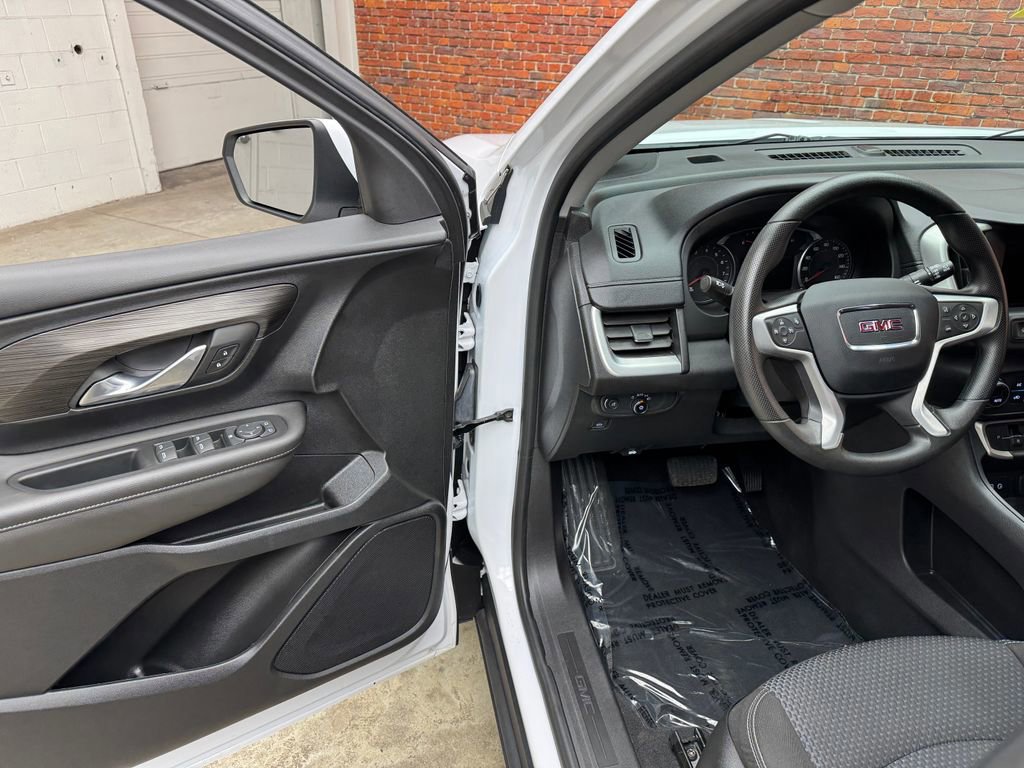 Used 2023 GMC Terrain SLE w/ Driver Convenience Package AWD/4WD image 9