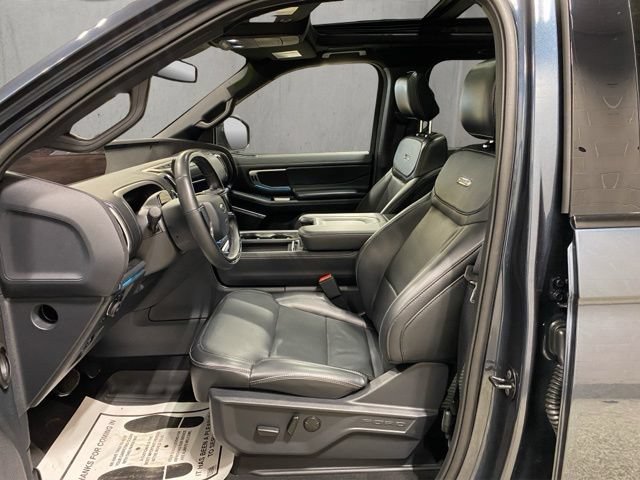 Certified 2025 Ford Expedition Platinum w/ Stealth Performance Package AWD/4WD image 12