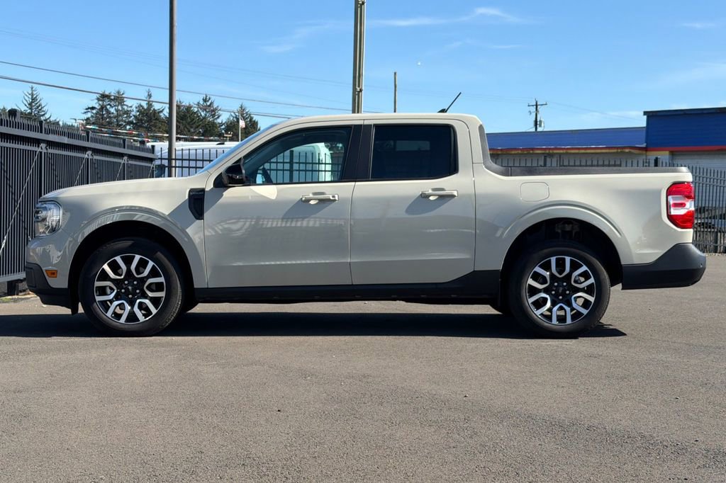 Certified 2024 Ford Maverick Lariat image 6