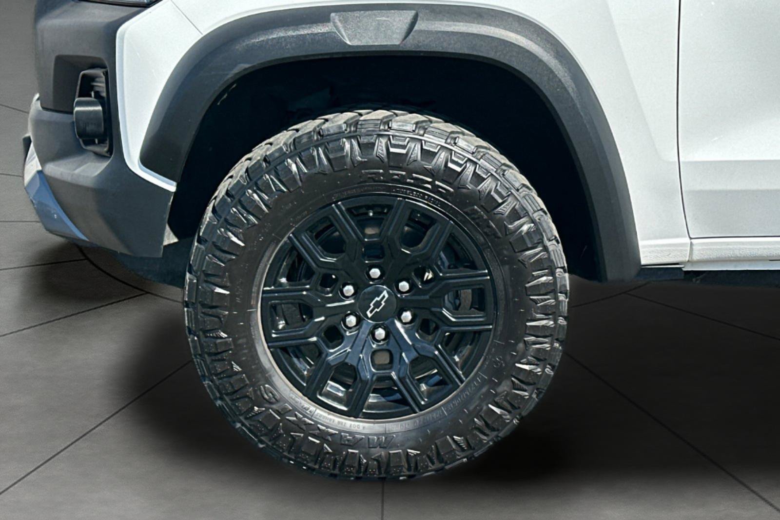 Used 2024 Chevrolet Colorado Trail Boss w/ Advanced Trailering Package AWD/4WD image 28