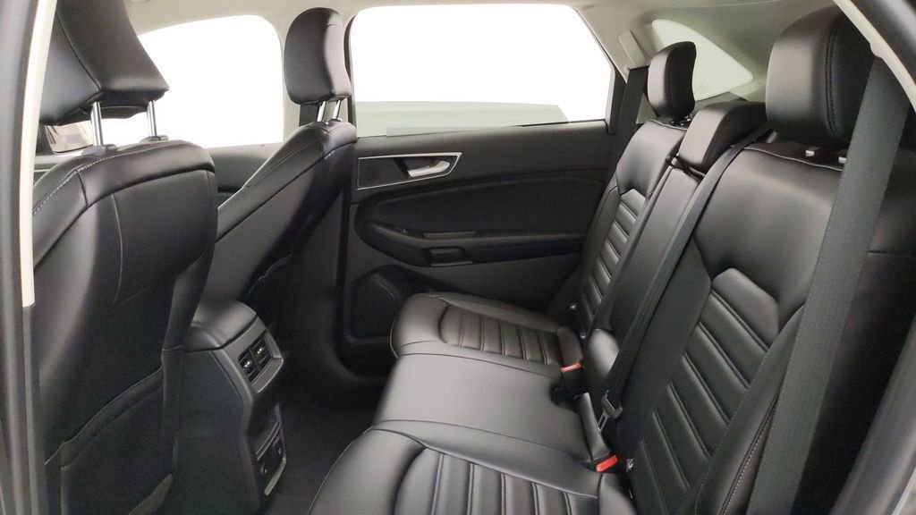 Certified 2024 Ford Edge SEL w/ Convenience Package AWD/4WD image 41