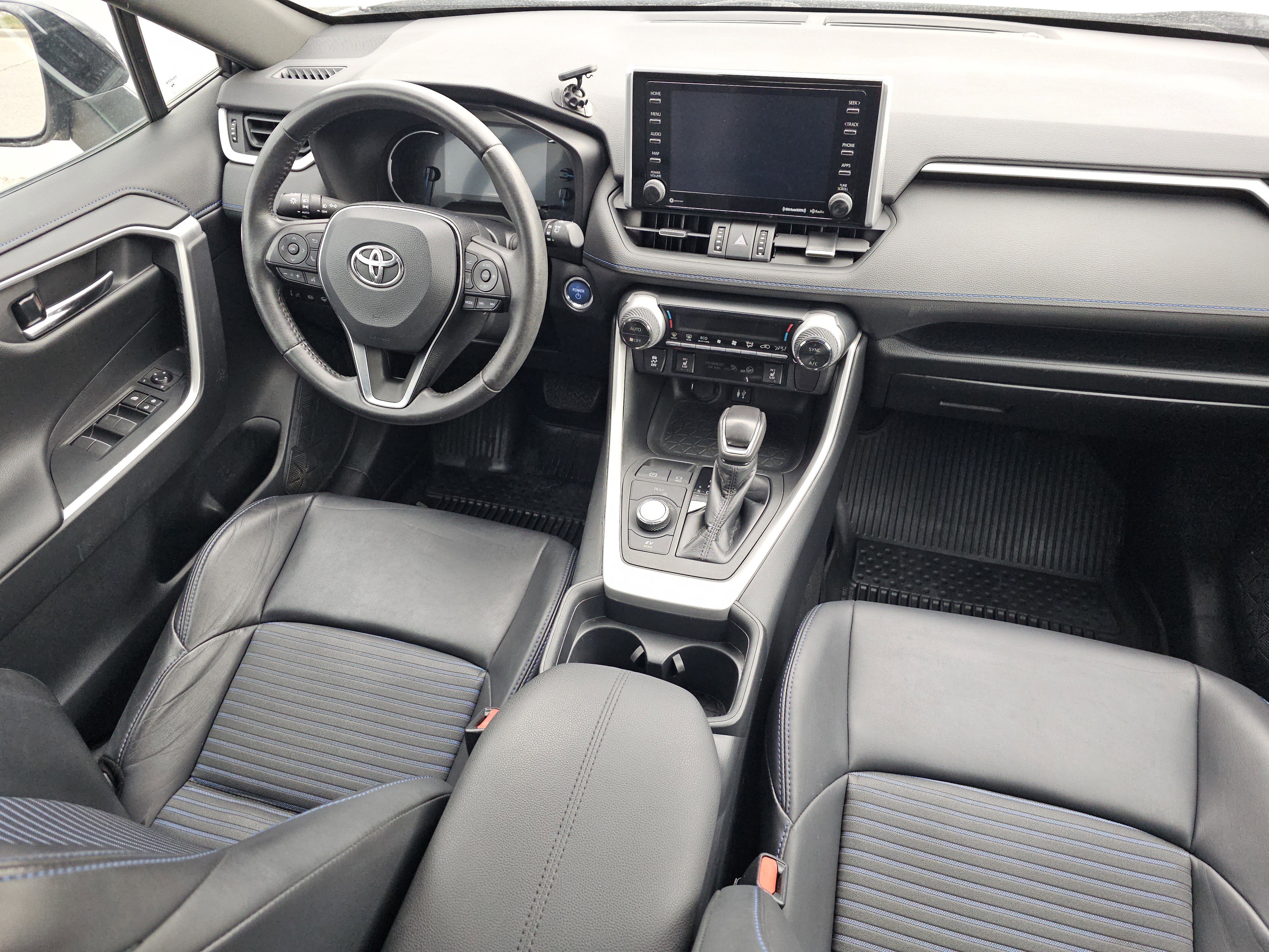 Used 2019 Toyota RAV4 XSE image 28