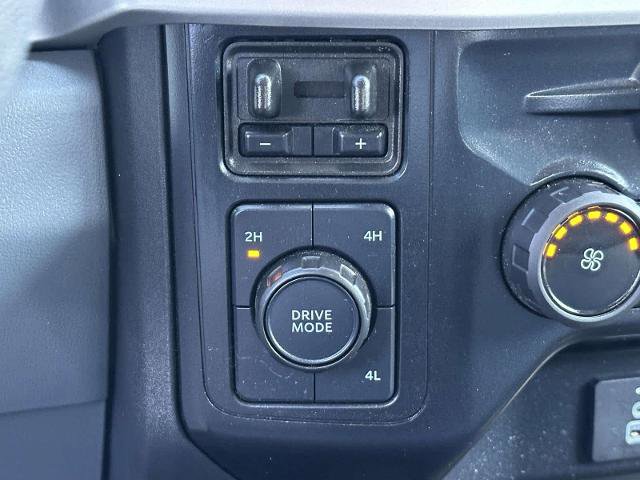 Certified 2024 Ford F250 XLT w/ Snow Plow Prep Package image 30