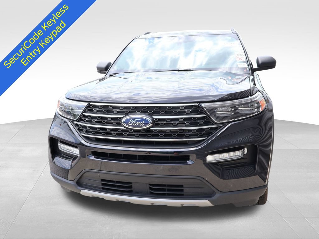 Certified 2024 Ford Explorer XLT w/ Equipment Group 202A AWD/4WD image 5