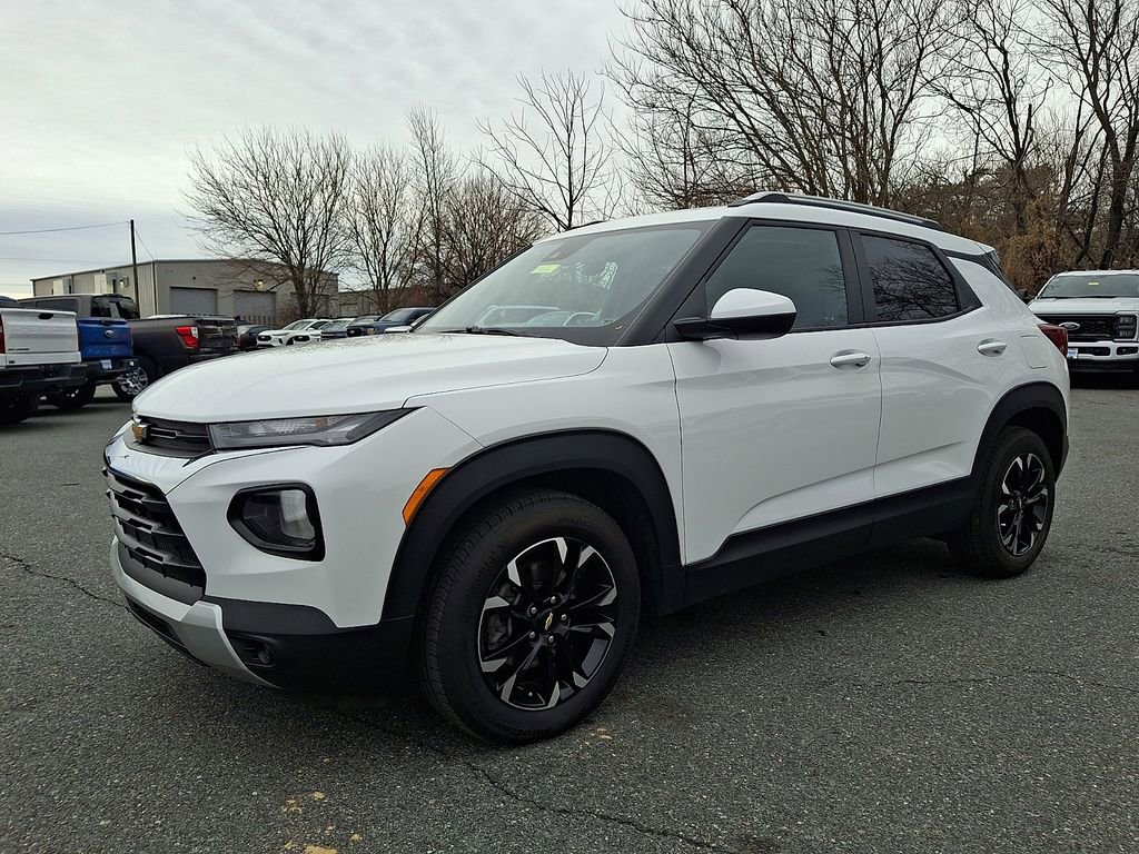 Used 2023 Chevrolet TrailBlazer LT image 3