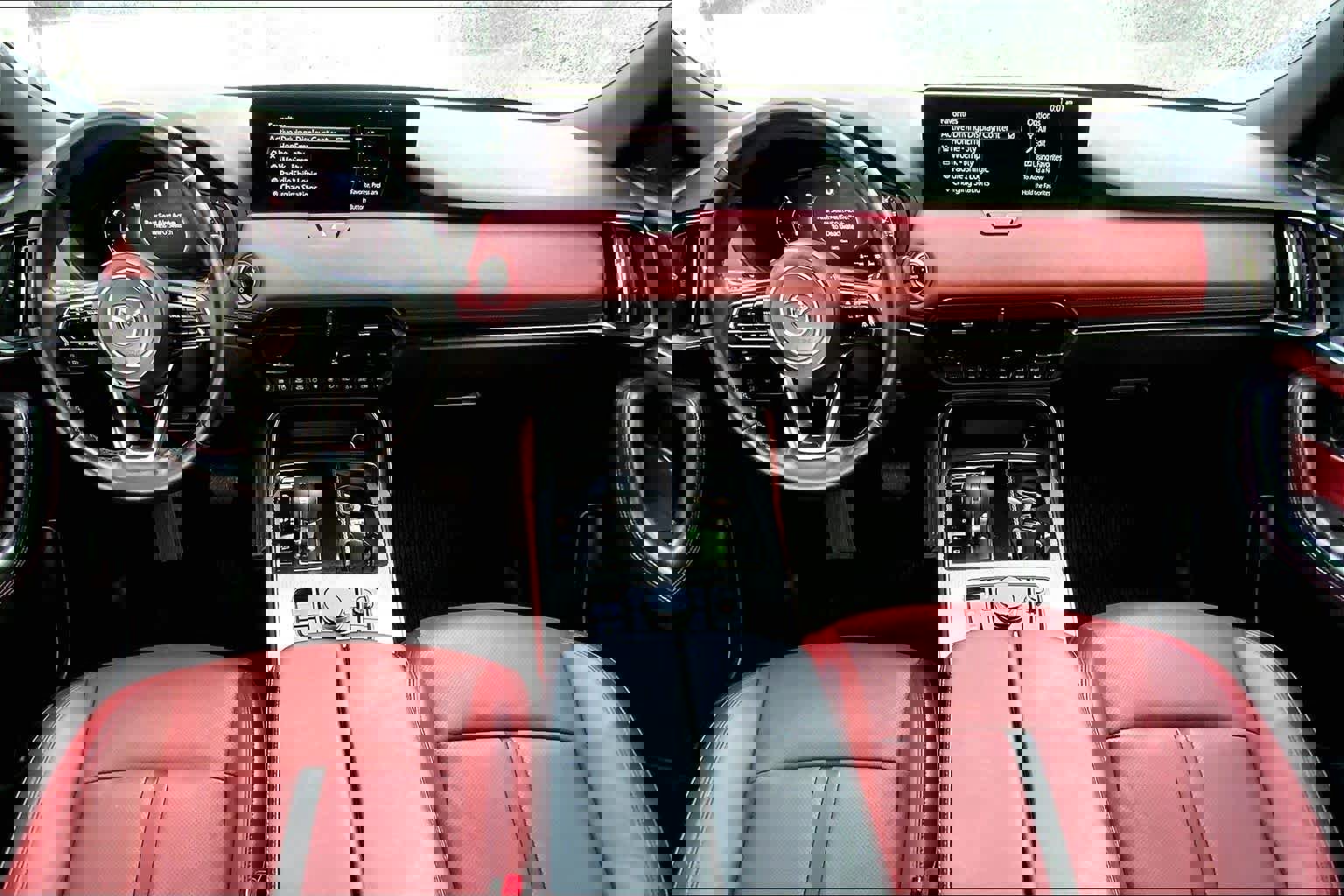 Used 2025 MAZDA CX-70 Plug-In Hybrid w/ Premium Plus image 13