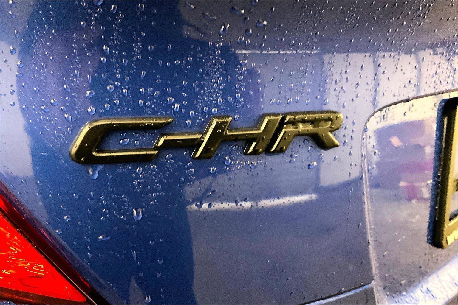 Used 2020 Toyota C-HR XLE image 13