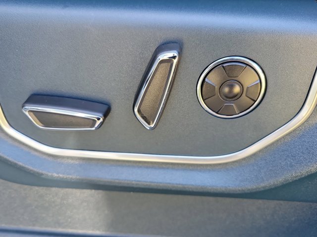 Certified 2022 Ford F450 Limited w/ FX4 Off-Road Package image 23