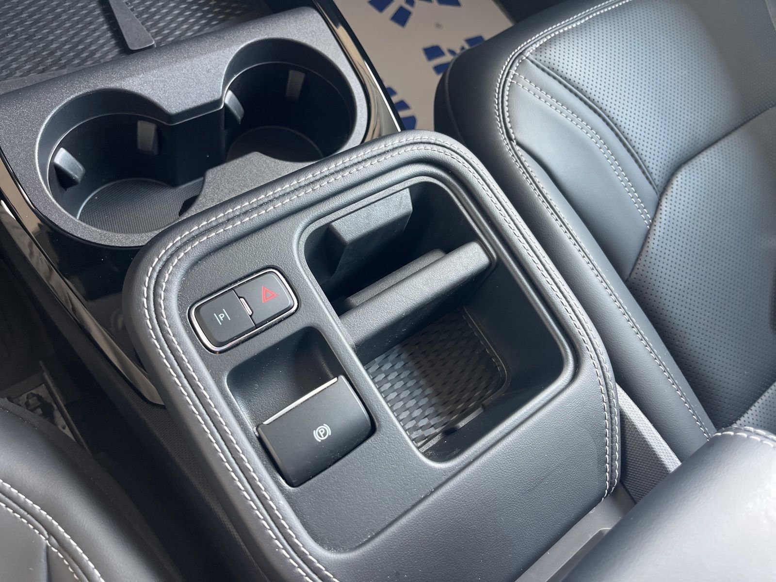 Certified 2025 Ford Mustang Mach-E Premium AWD/4WD image 30