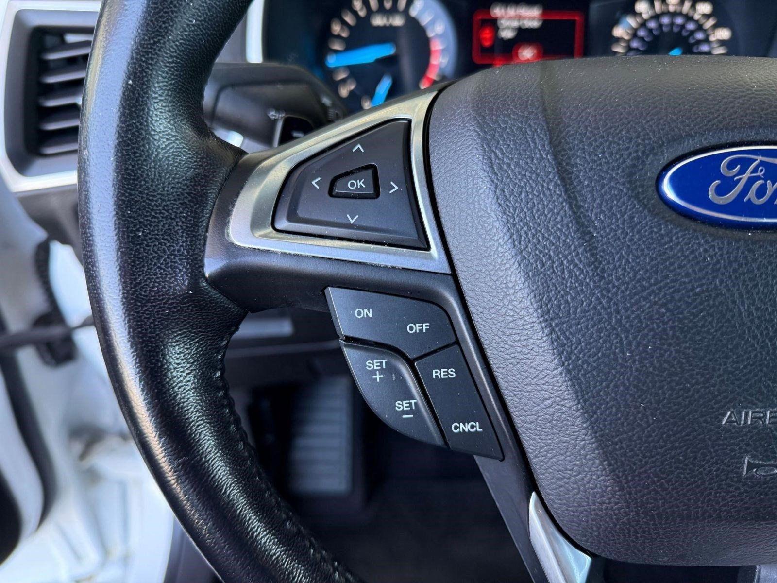 Certified 2017 Ford Edge SEL FWD image 18