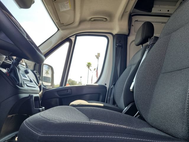 Used 2024 RAM ProMaster 2500 w/ Convenience Group FWD image 13