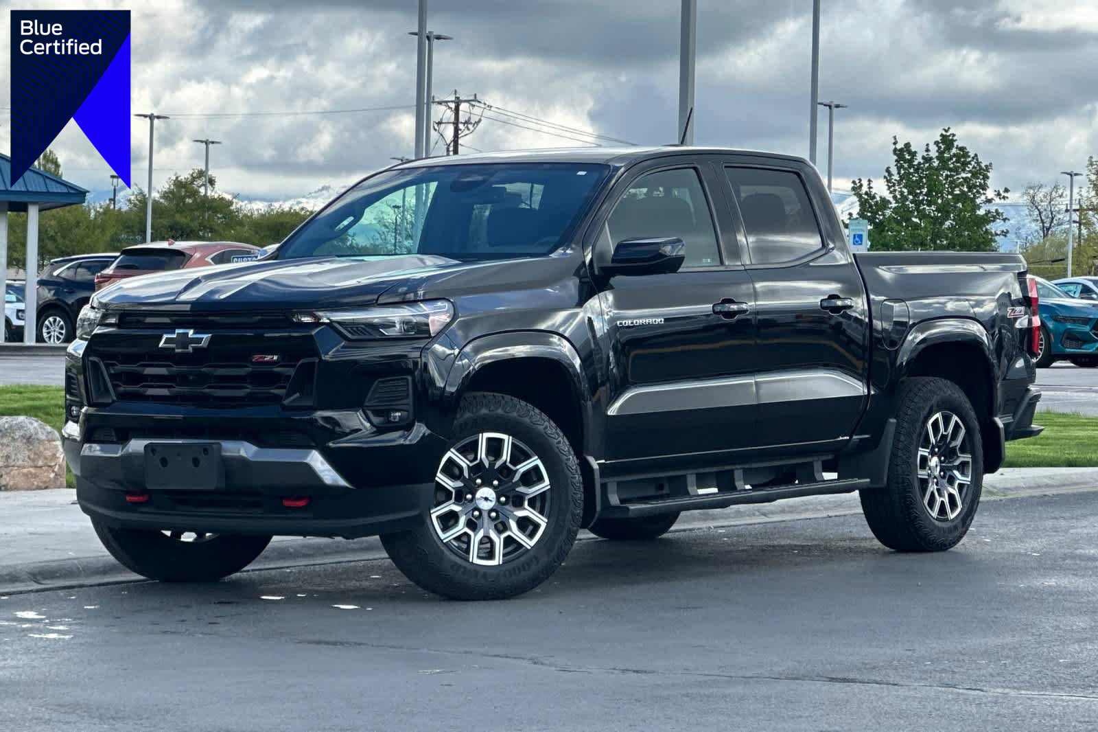Used 2024 Chevrolet Colorado Z71 w/ Z71 Convenience Package 2