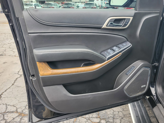 Used 2020 GMC Yukon Denali w/ Denali Ultimate Black Edition image 19