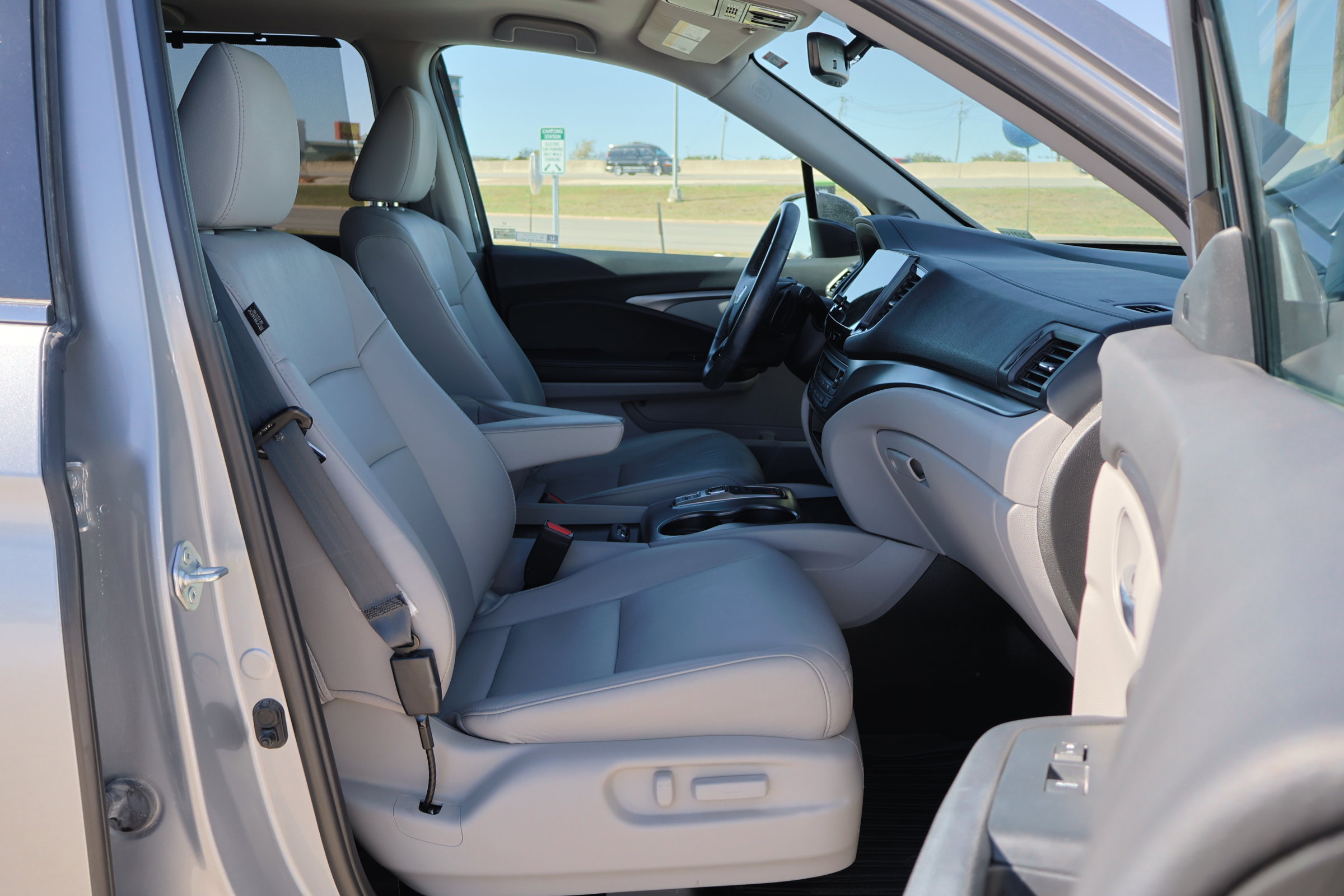 Used 2022 Honda Pilot Special Edition image 46