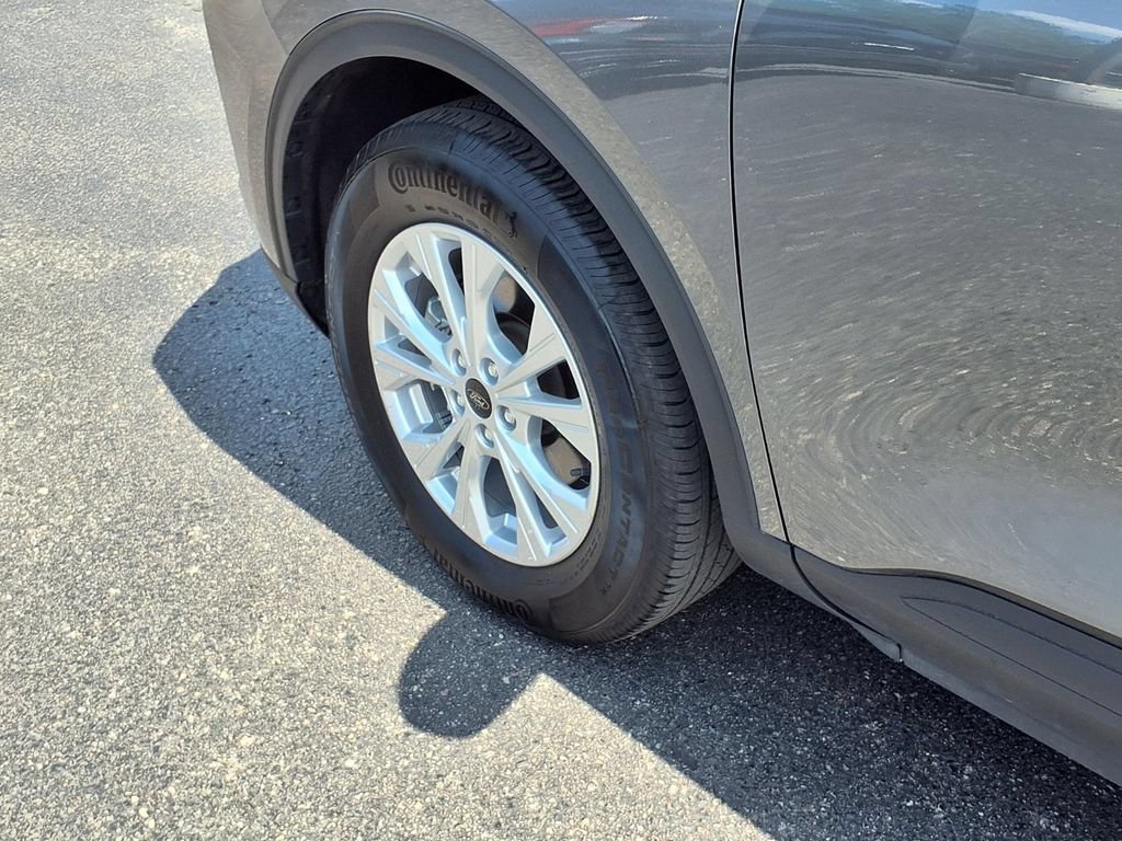 Certified 2023 Ford Escape Active AWD/4WD image 26