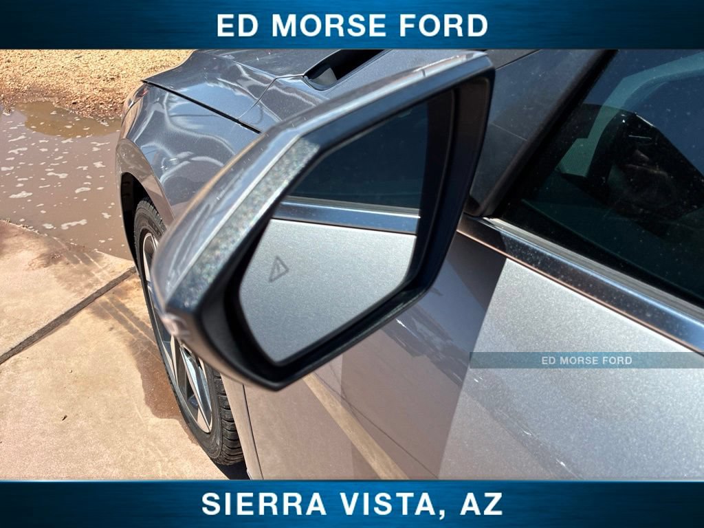 Used 2023 Hyundai Elantra Limited FWD image 21