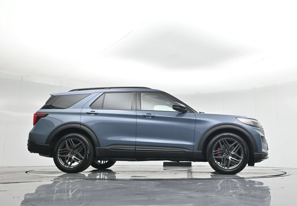 Certified 2025 Ford Explorer ST w/ Sun And Sound Package AWD/4WD image 52