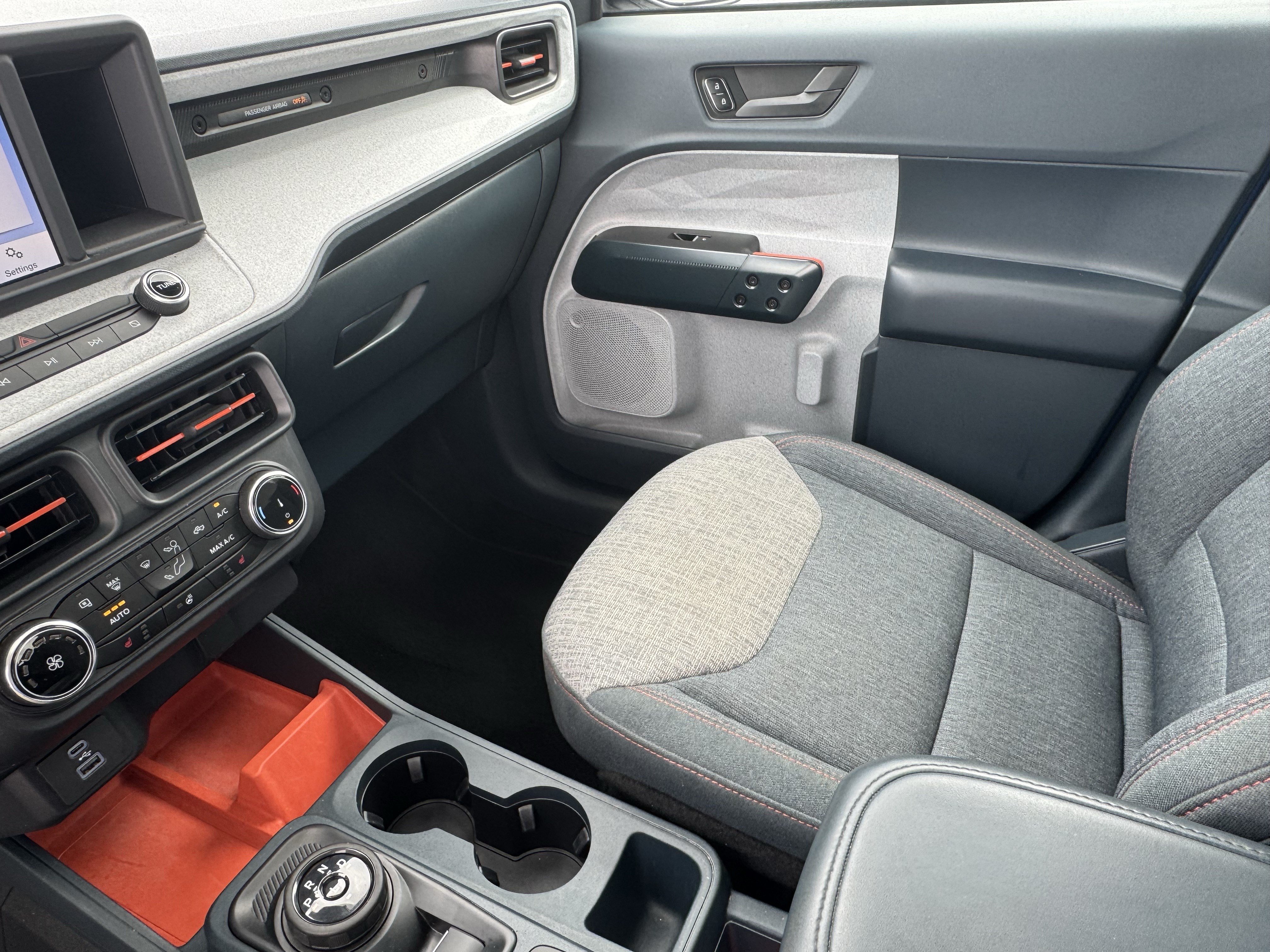Certified 2023 Ford Maverick XLT w/ XLT Luxury Package FWD image 32