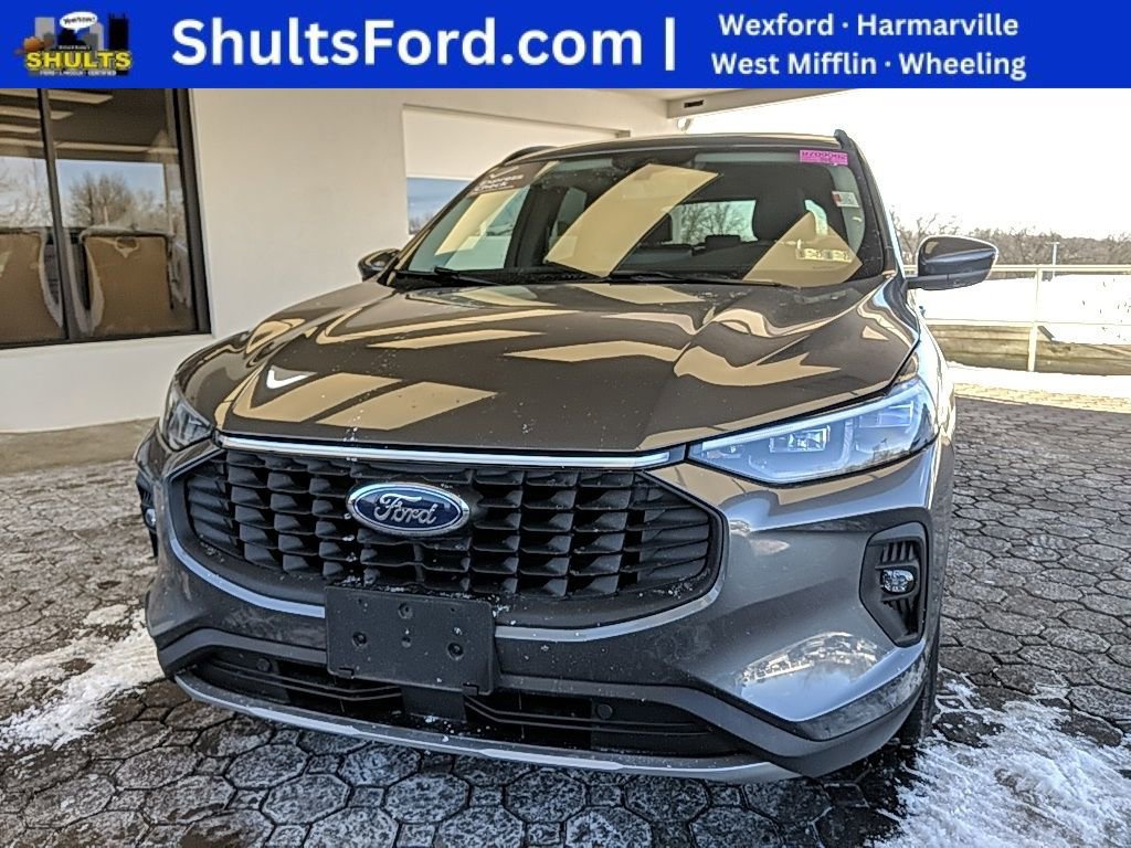 Certified 2025 Ford Escape Platinum image 7