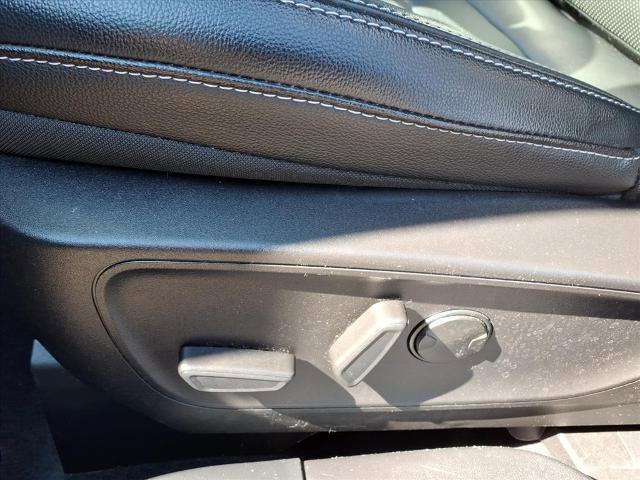 Certified 2022 Ford Escape SEL AWD/4WD image 16