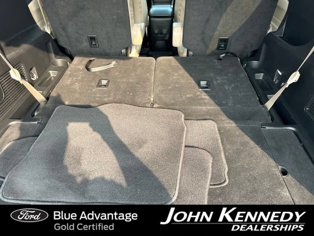 Certified 2023 Ford Explorer XLT w/ Equipment Group 202A AWD/4WD image 15