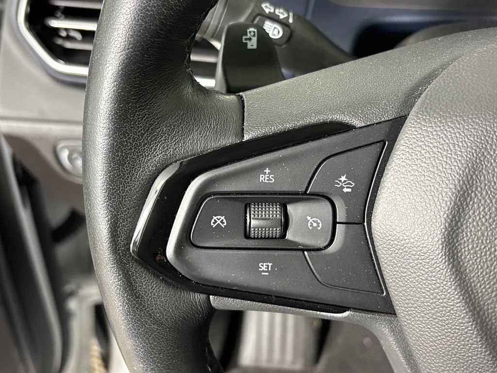 Used 2023 Chevrolet Bolt EUV Premier w/ Sun & Sound Package FWD image 19