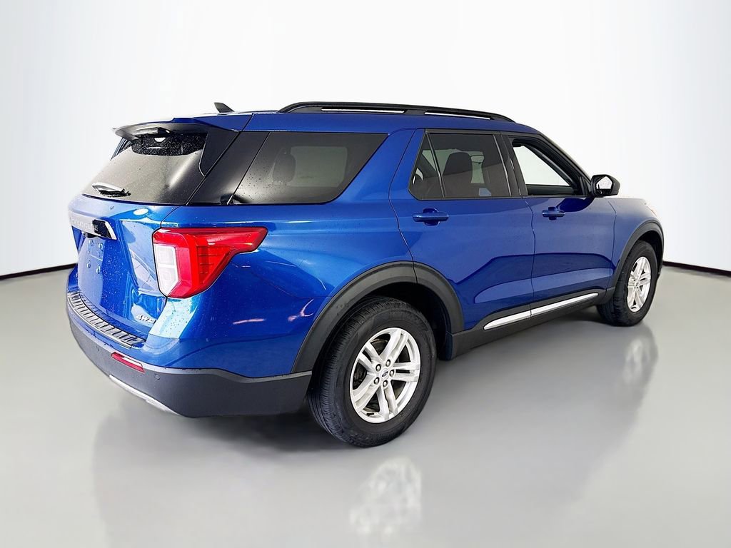 Certified 2023 Ford Explorer XLT w/ Equipment Group 202A AWD/4WD image 11