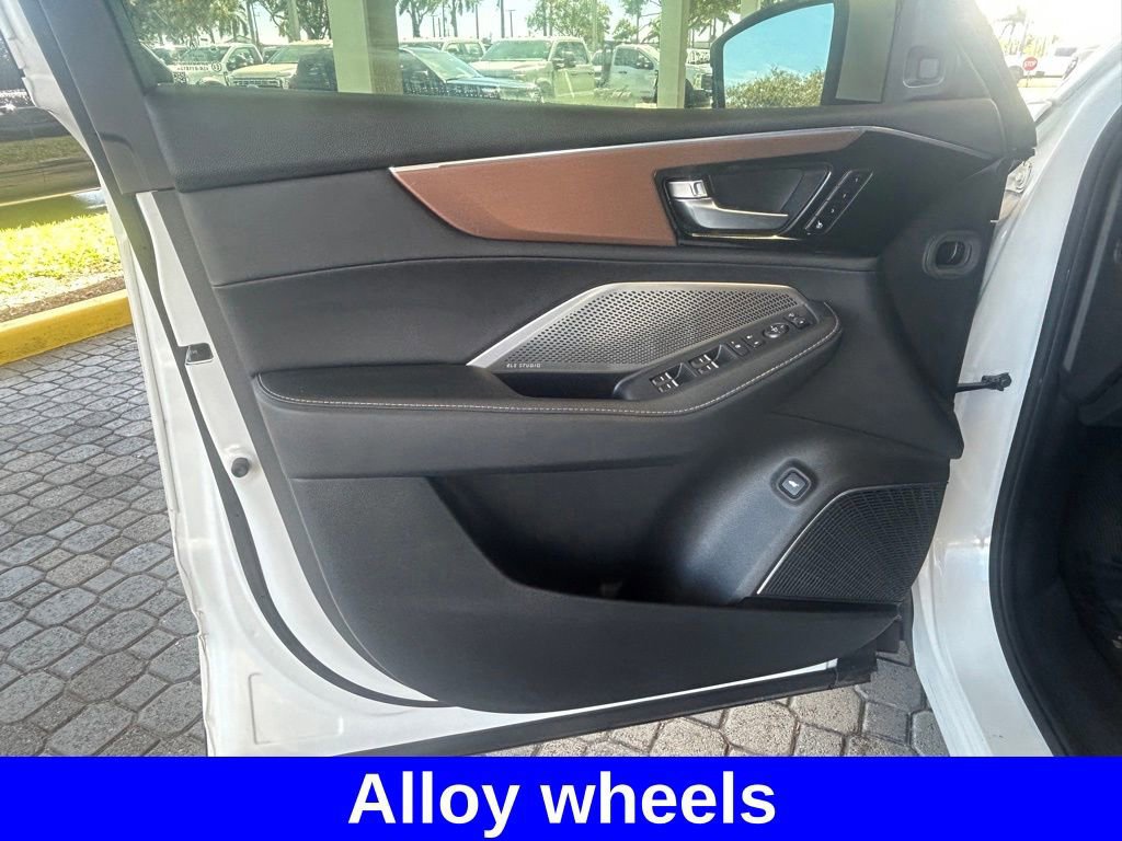 Used 2022 Acura MDX FWD w/ Technology Package image 32