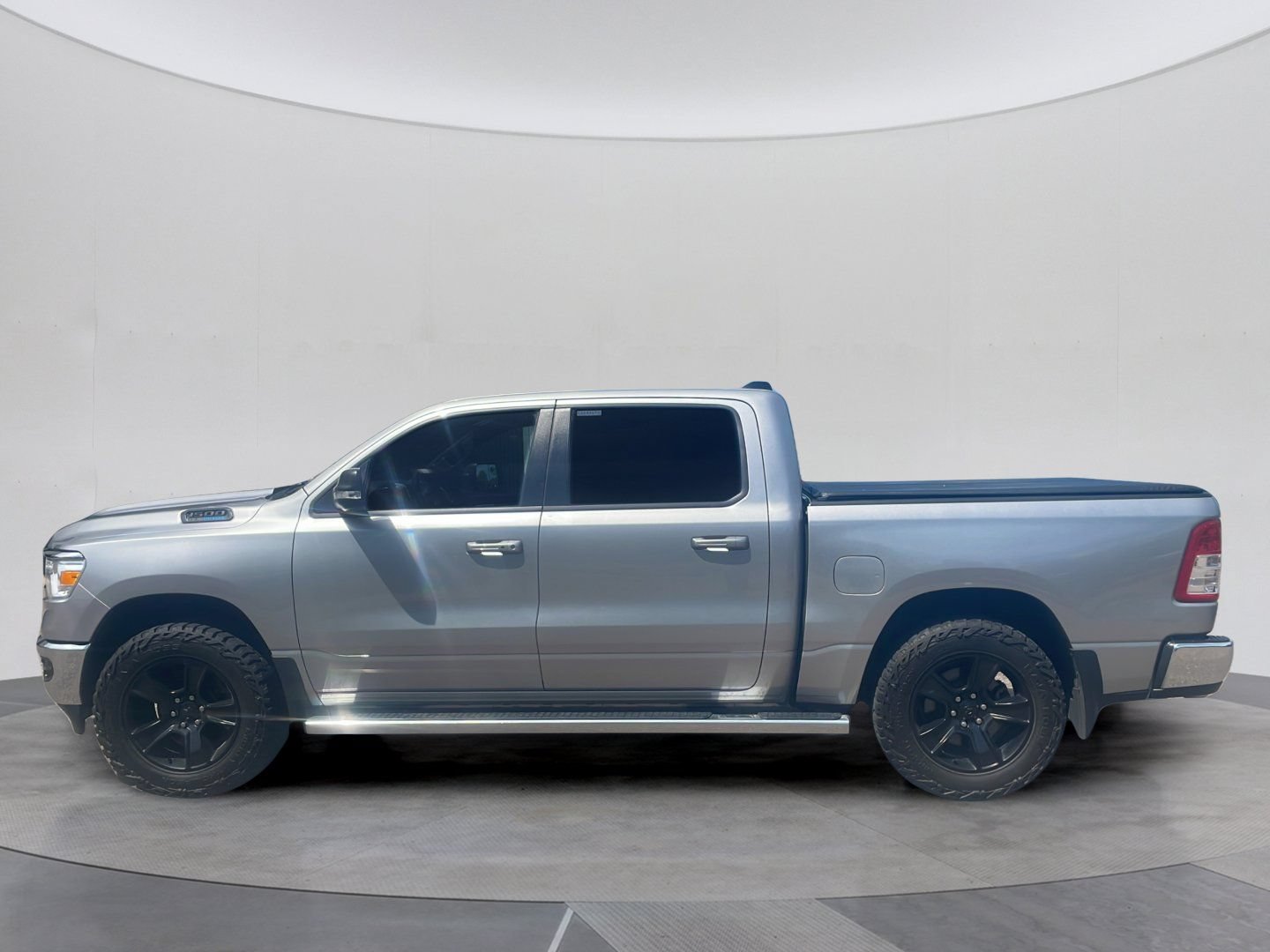 Used 2022 RAM 1500 Big Horn AWD/4WD image 2