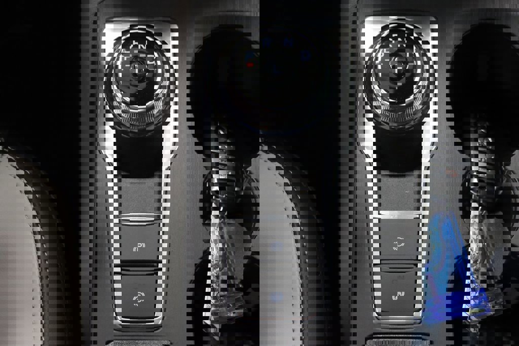 Certified 2024 Ford Escape SE image 65