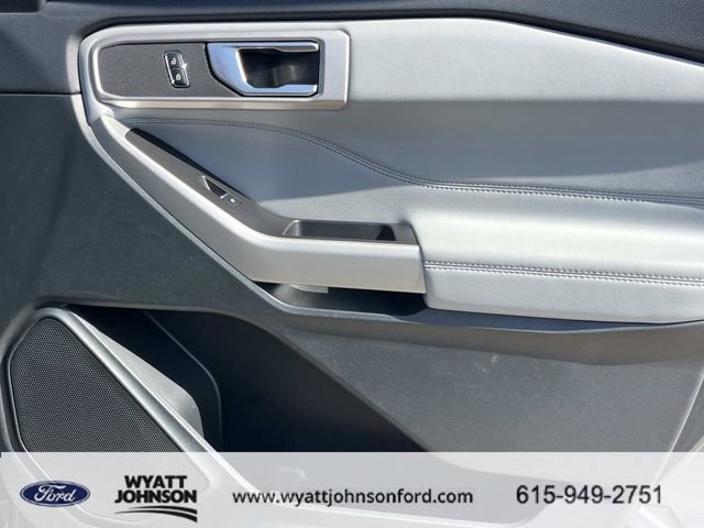 Certified 2023 Ford Explorer XLT w/ Equipment Group 202A AWD/4WD image 25