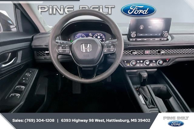 Used 2023 Honda Accord EX image 7