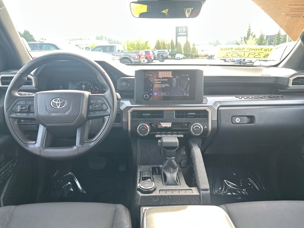 Used 2025 Toyota Tacoma SR5 AWD/4WD image 6