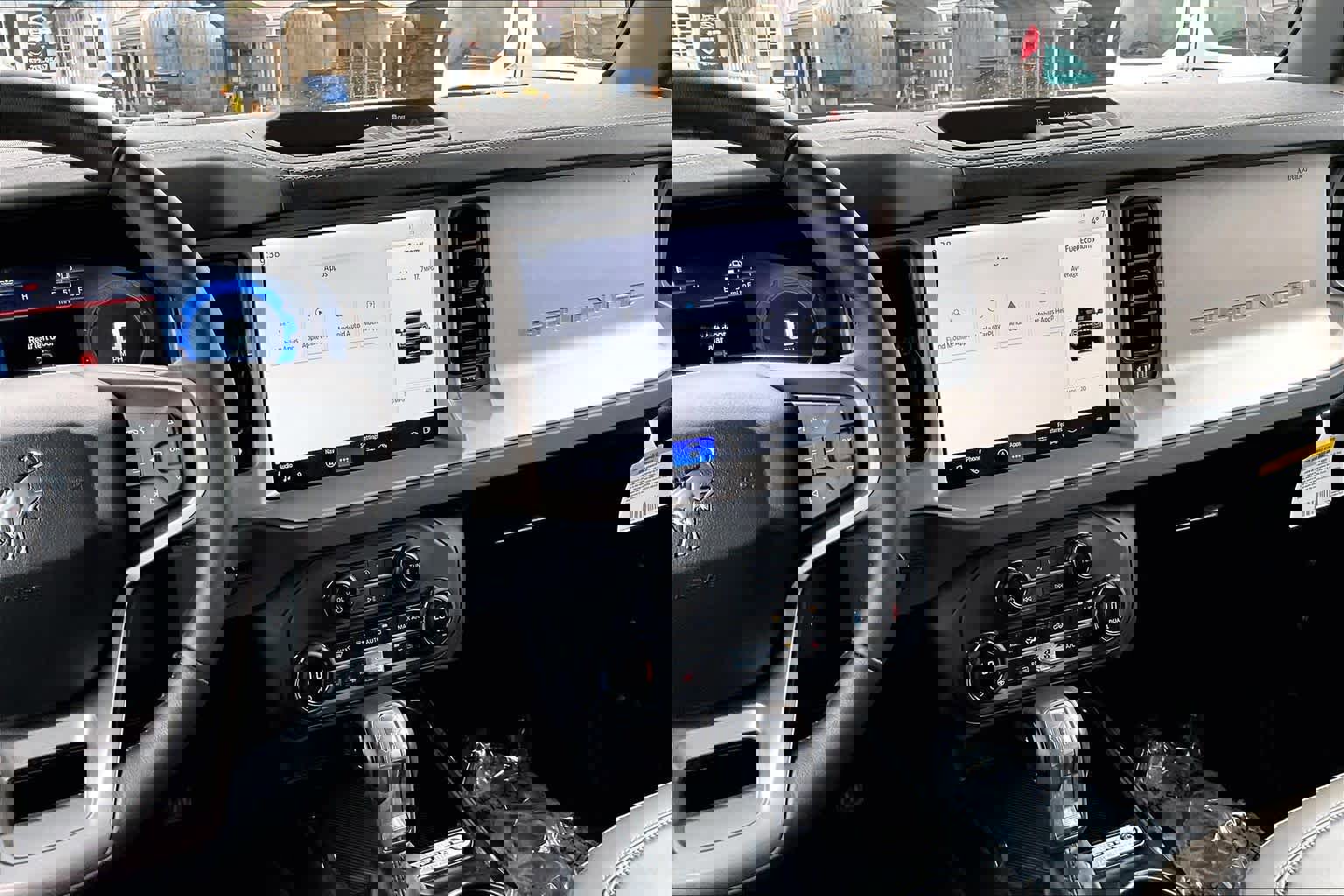 Certified 2025 Ford Bronco Outer Banks w/ Black Appearance Package image 10