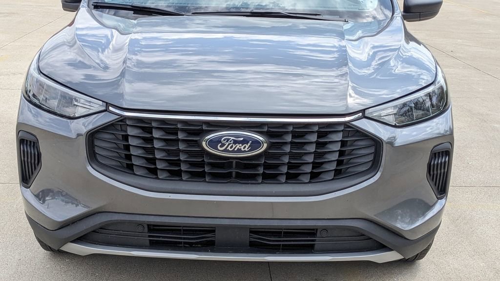 Certified 2024 Ford Escape Active AWD/4WD image 9