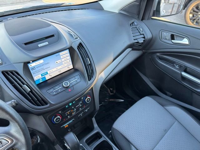 Certified 2018 Ford Escape SE w/ SE Sync 3 Package AWD/4WD image 30