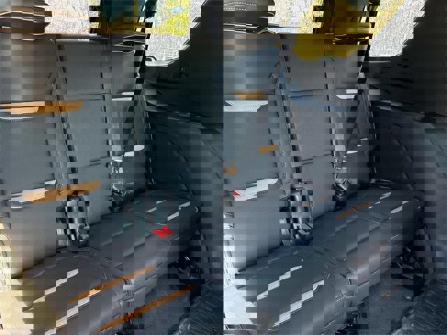 Used 2024 GMC Yukon AT4 w/ Technology Package image 23