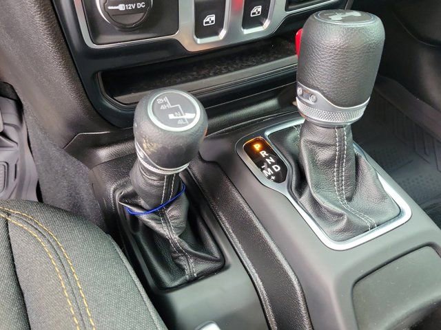 Used 2024 Jeep Wrangler Sport AWD/4WD image 23
