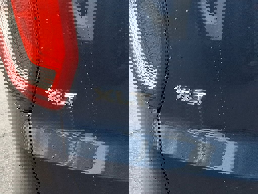 Certified 2017 Ford Explorer XLT w/ Equipment Group 202A image 33