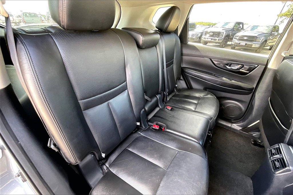 Used 2019 Nissan Rogue SL image 22