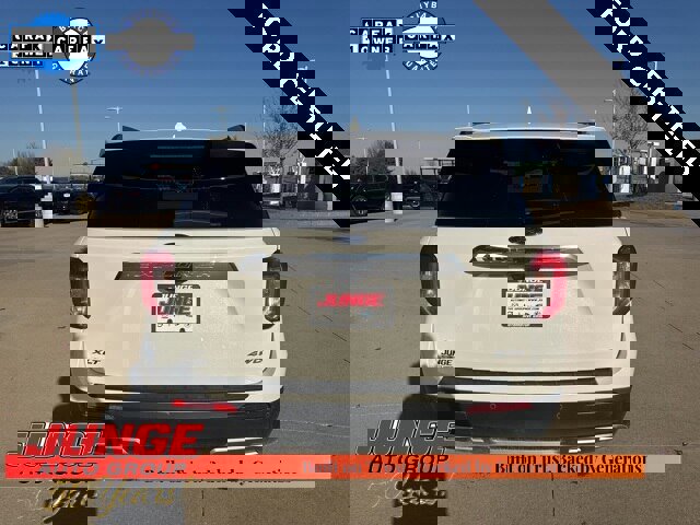 Certified 2022 Ford Explorer XLT w/ Equipment Group 202A image 4