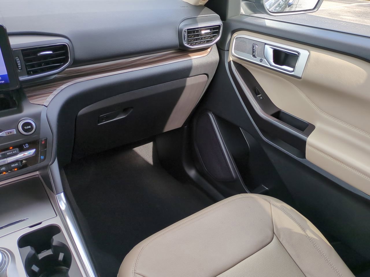 Certified 2020 Ford Explorer Limited image 17