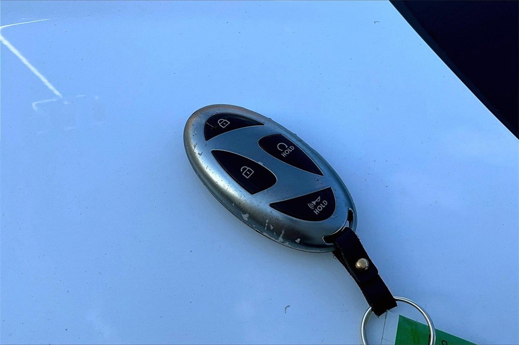 Used 2024 Hyundai Kona Limited image 12