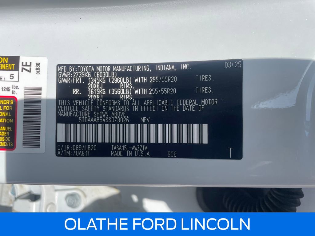 Used 2025 Toyota Grand Highlander AWD image 24