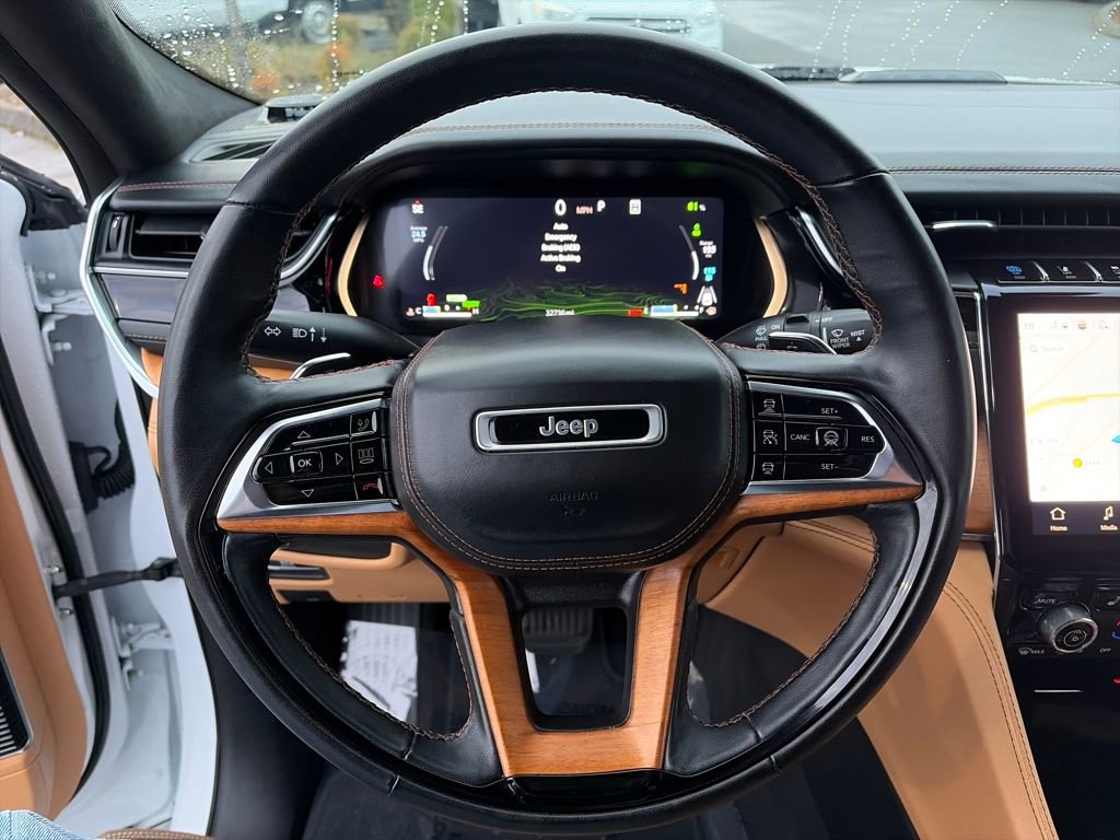 Used 2023 Jeep Grand Cherokee Summit image 22