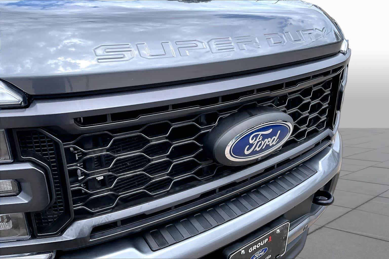 Certified 2024 Ford F250 Lariat w/ Lariat Ultimate Package AWD/4WD image 30