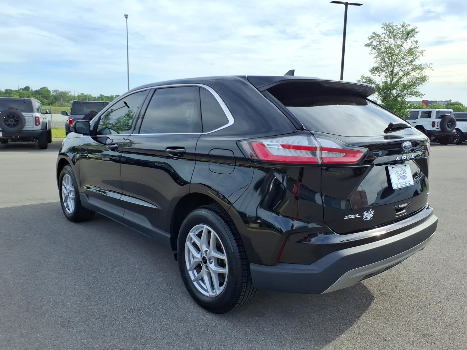 Certified 2024 Ford Edge SEL w/ Convenience Package AWD/4WD image 5