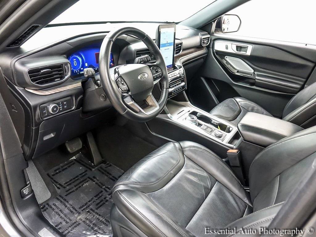 Certified 2022 Ford Explorer Platinum w/ Equipment Group 601A image 10
