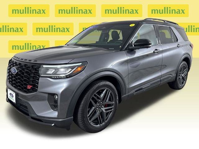 Certified 2025 Ford Explorer ST AWD/4WD image 16