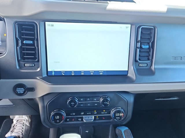 Certified 2024 Ford Bronco Wildtrak AWD/4WD image 11